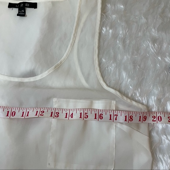 White lightweight tank blouse - Picture 4 of 5